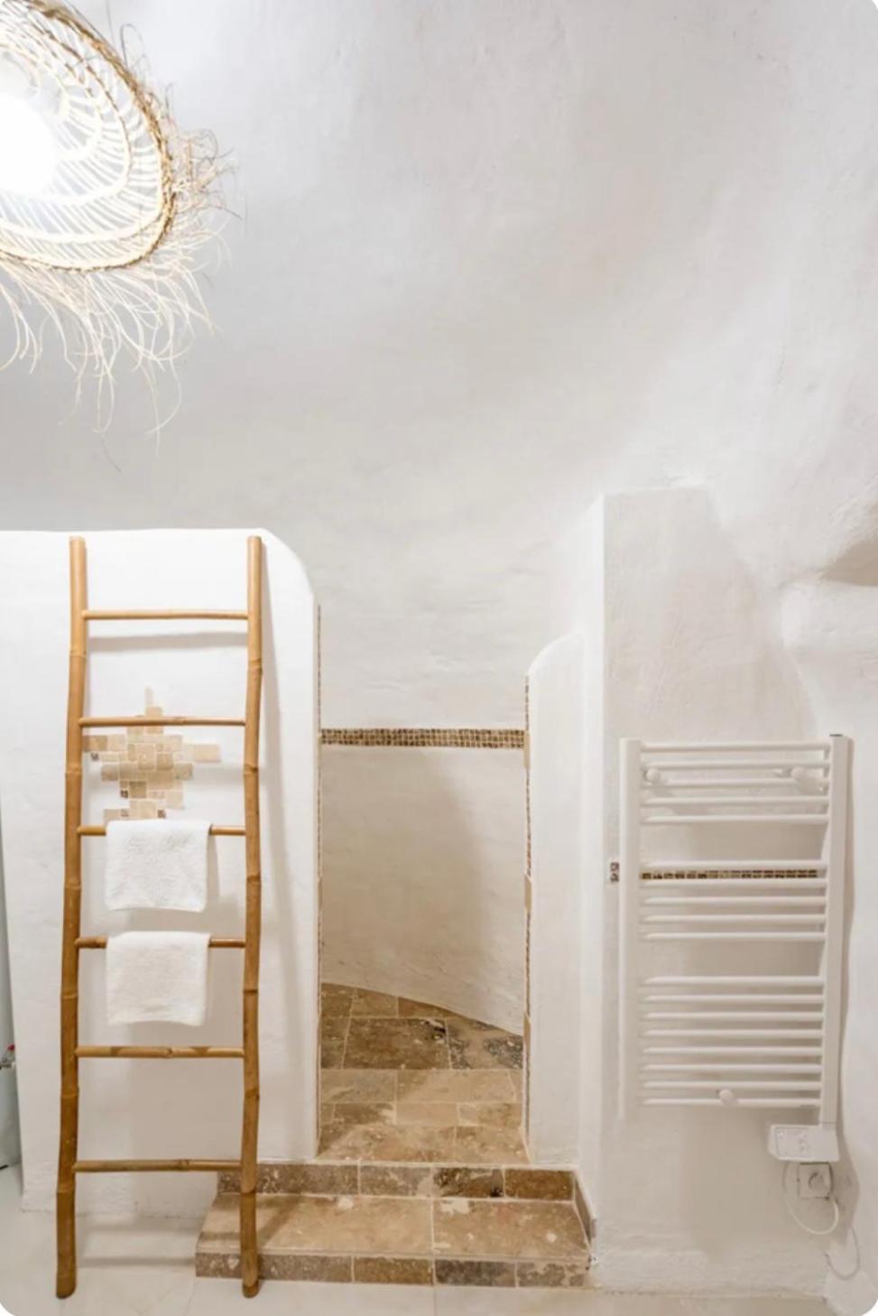 Le Temple D'Aphrodite, Appartement Avec Spa Vienne  Bagian luar foto